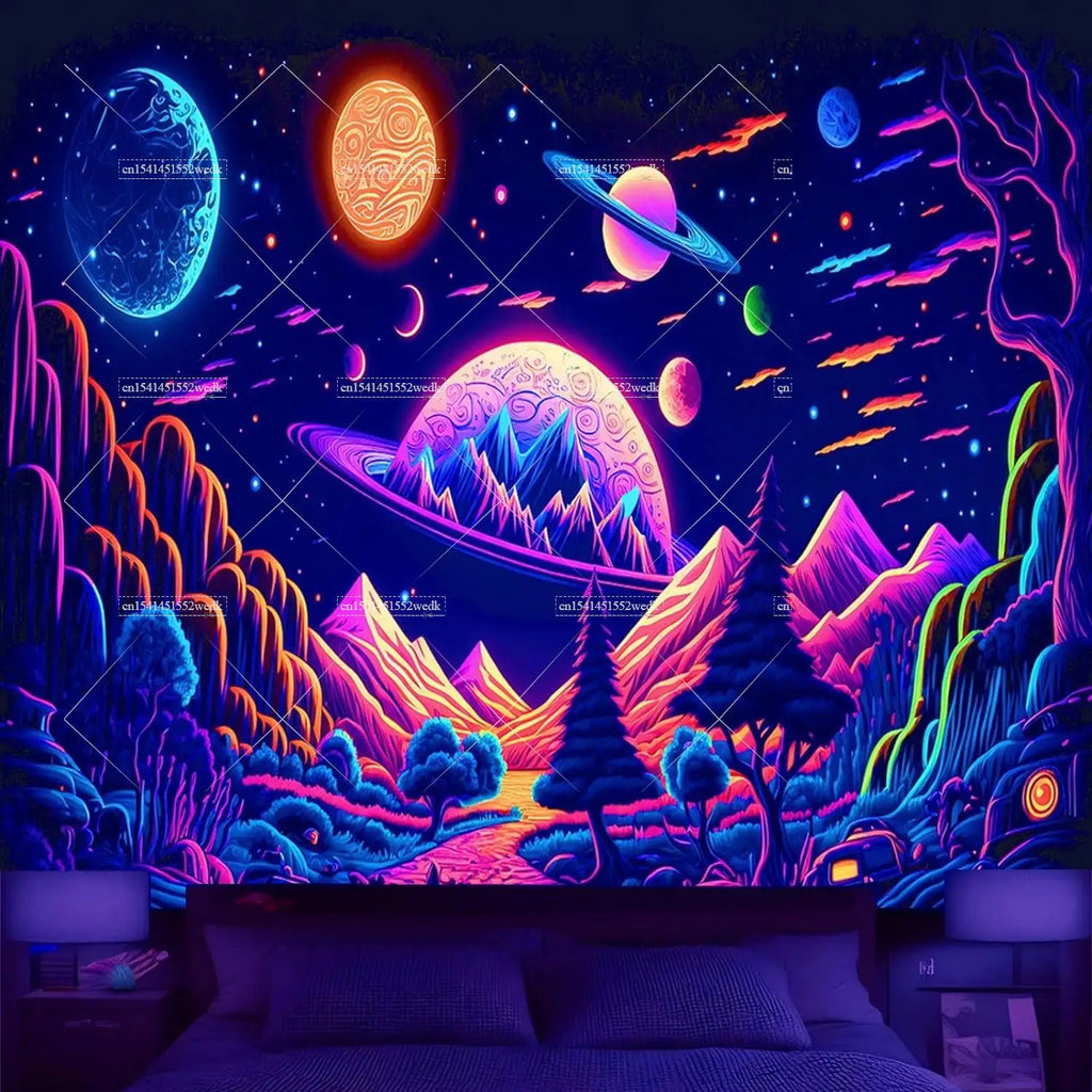 Tapisserie Murale Cosmos Néon - Planète à Anneaux & Paysage Futuriste