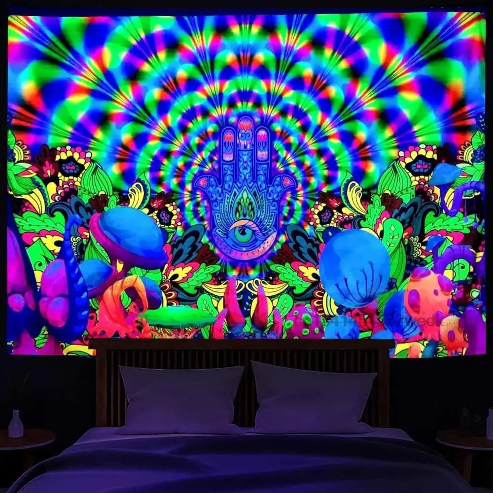 Tapisserie Murale Cosmos Néon - Planète à Anneaux & Paysage Futuriste