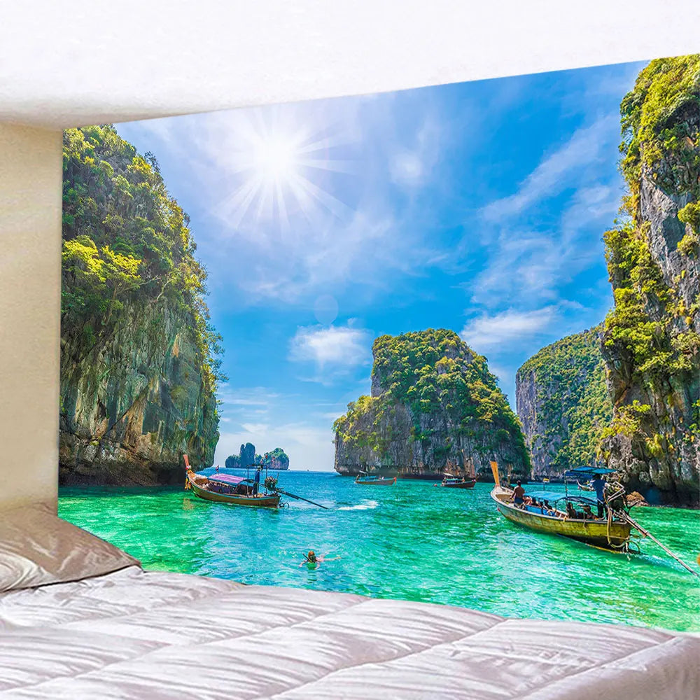 Tapisserie Murale Vue Méditerranéenne - Terrasse Fleurie & Village au Bord de l'Eau